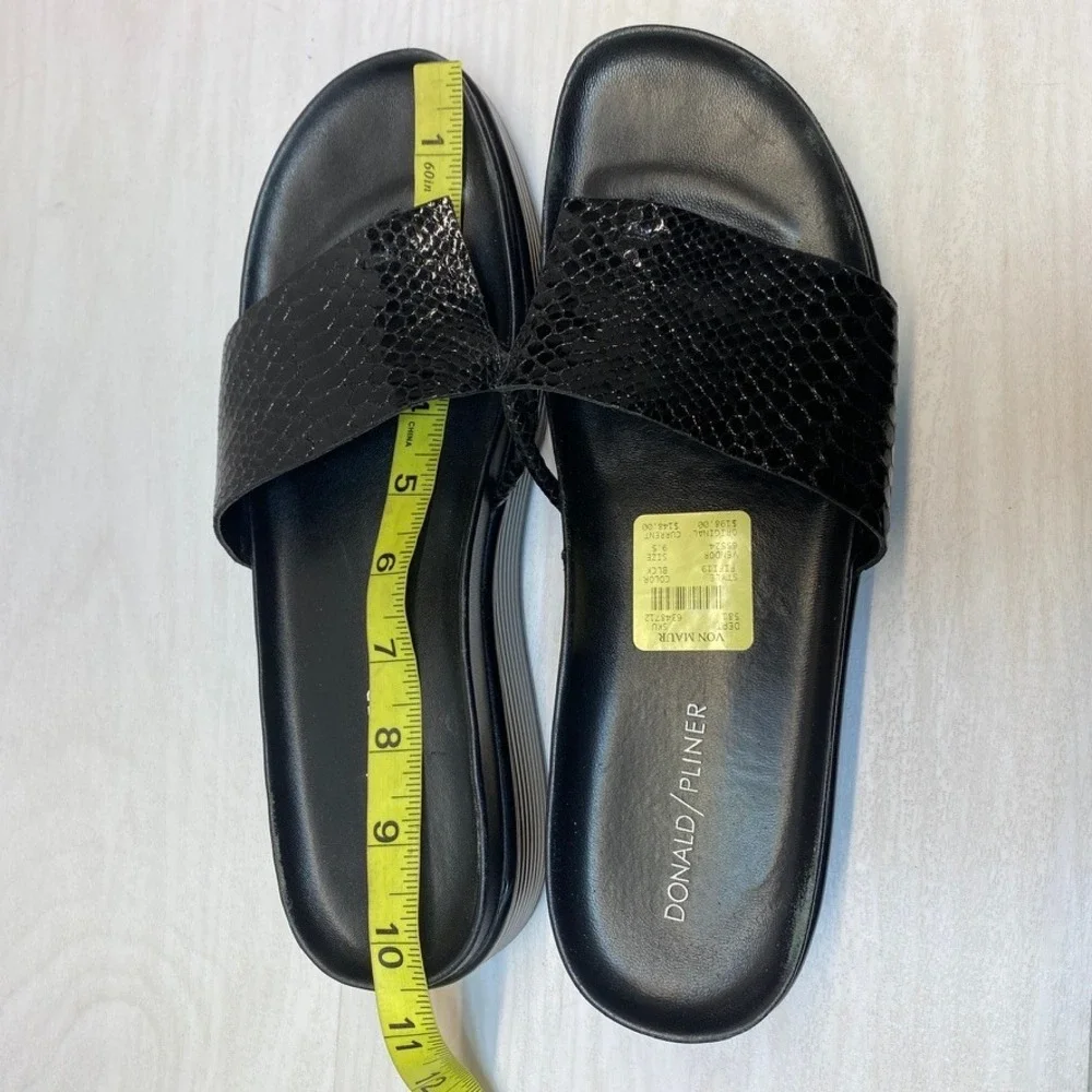 Donald Pliner Fifi Womens 9.5 Platform Sandals Snakeskin Wedge Thong Slides‎